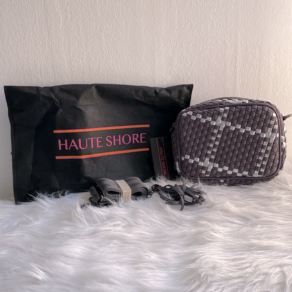 NWT Haute Shore Ariel Shadow Charcoal Crossbody Bag - Picture 4 of 8